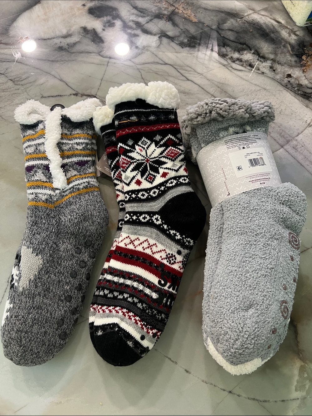 Sherpa-Lined Women’s Cabin / Fuzzy Sock Bundle - Picture 2 of 2